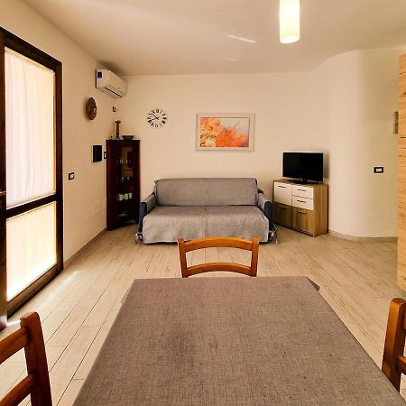 Residenza Quarto 02 - La Maddalena Apartment La Maddalena  Bagian luar foto