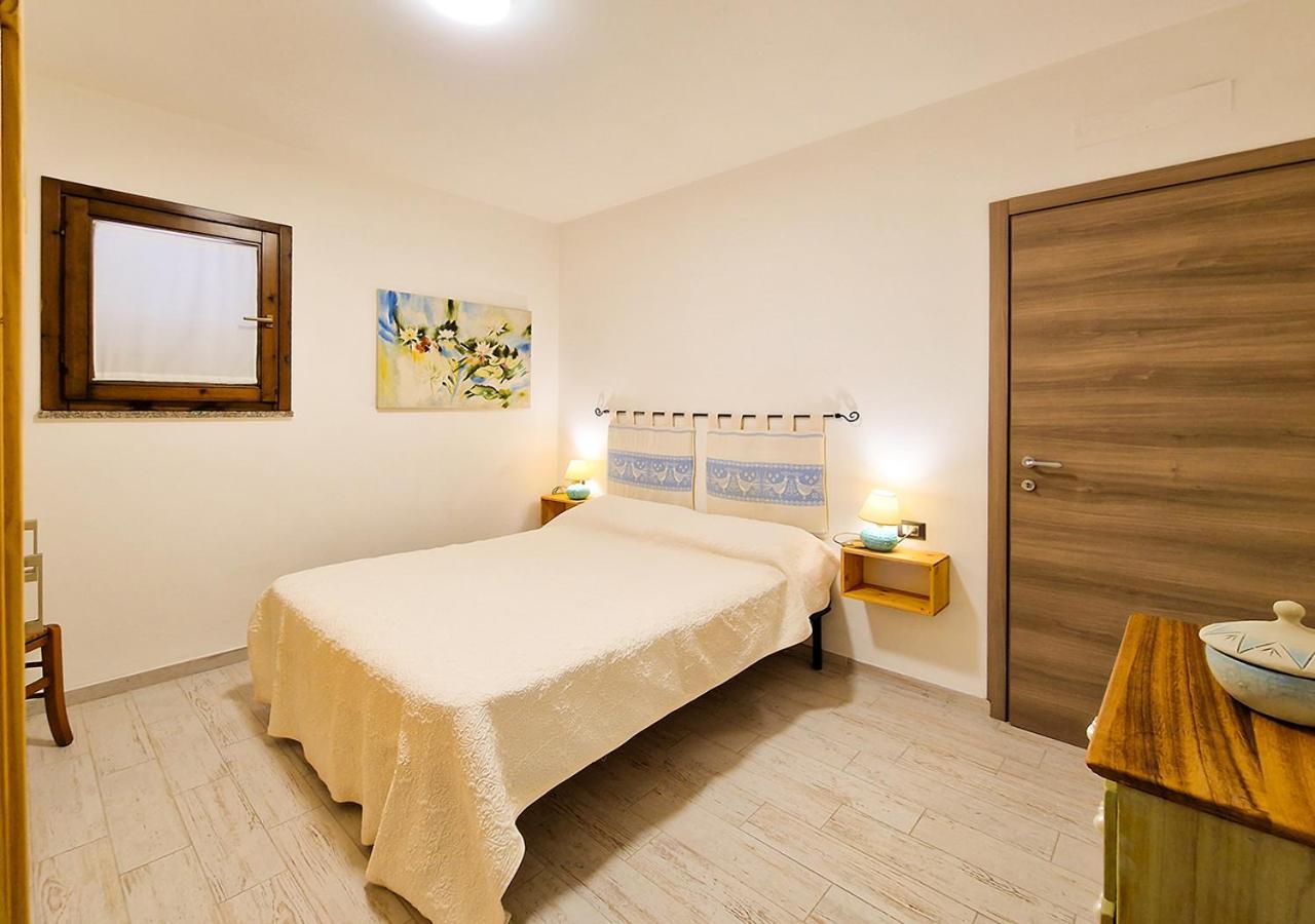 Residenza Quarto 02 - La Maddalena Apartment La Maddalena  Bagian luar foto