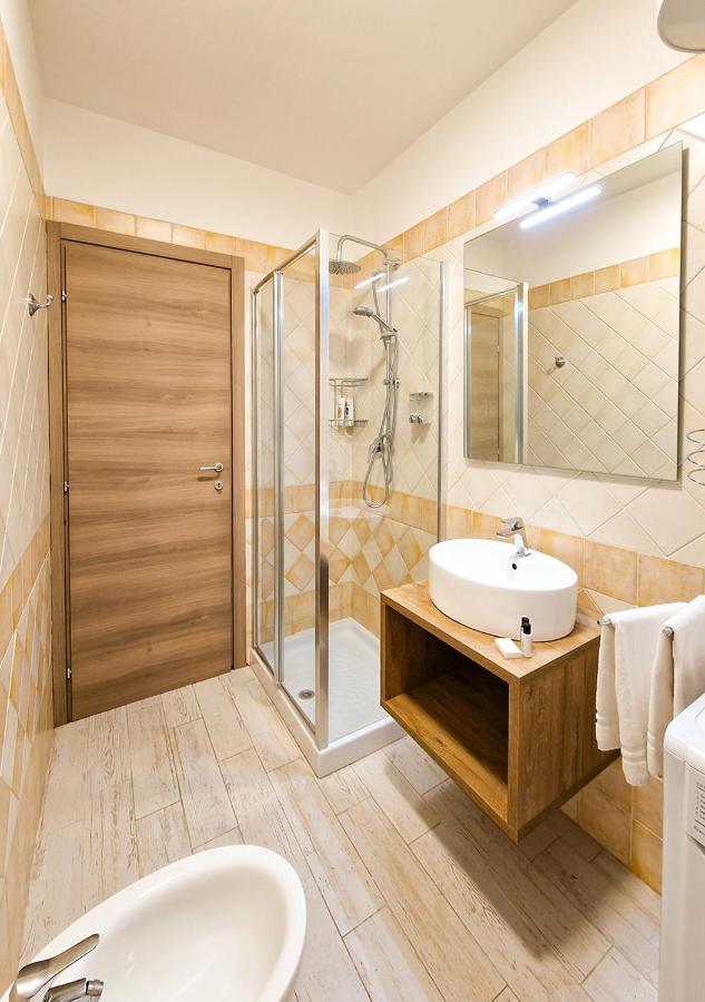 Residenza Quarto 02 - La Maddalena Apartment La Maddalena  Bagian luar foto