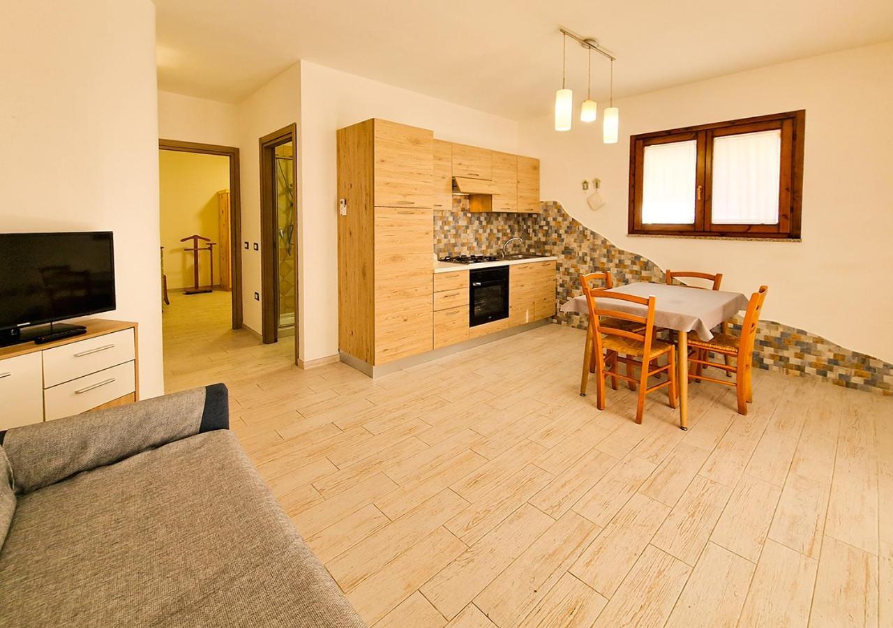 Residenza Quarto 02 - La Maddalena Apartment La Maddalena  Bagian luar foto